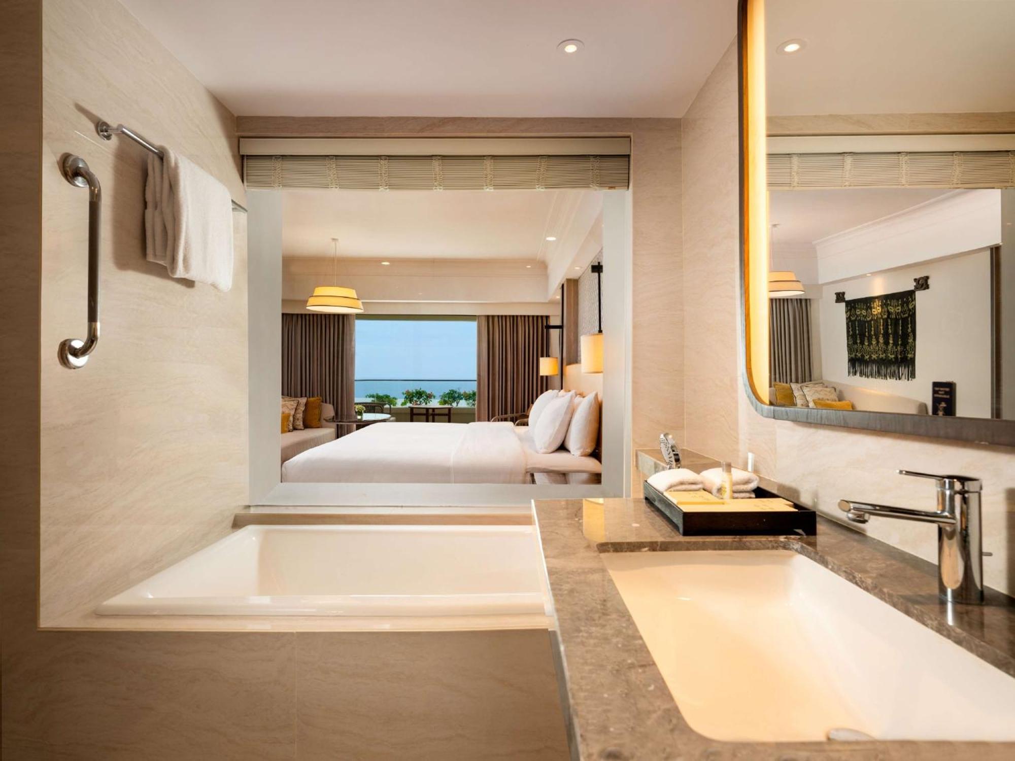 King Suite Terrace Ocean View